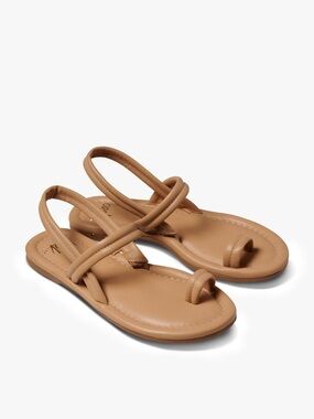 Beek Pavo Leather Toe Ring Sandals tan Size 9